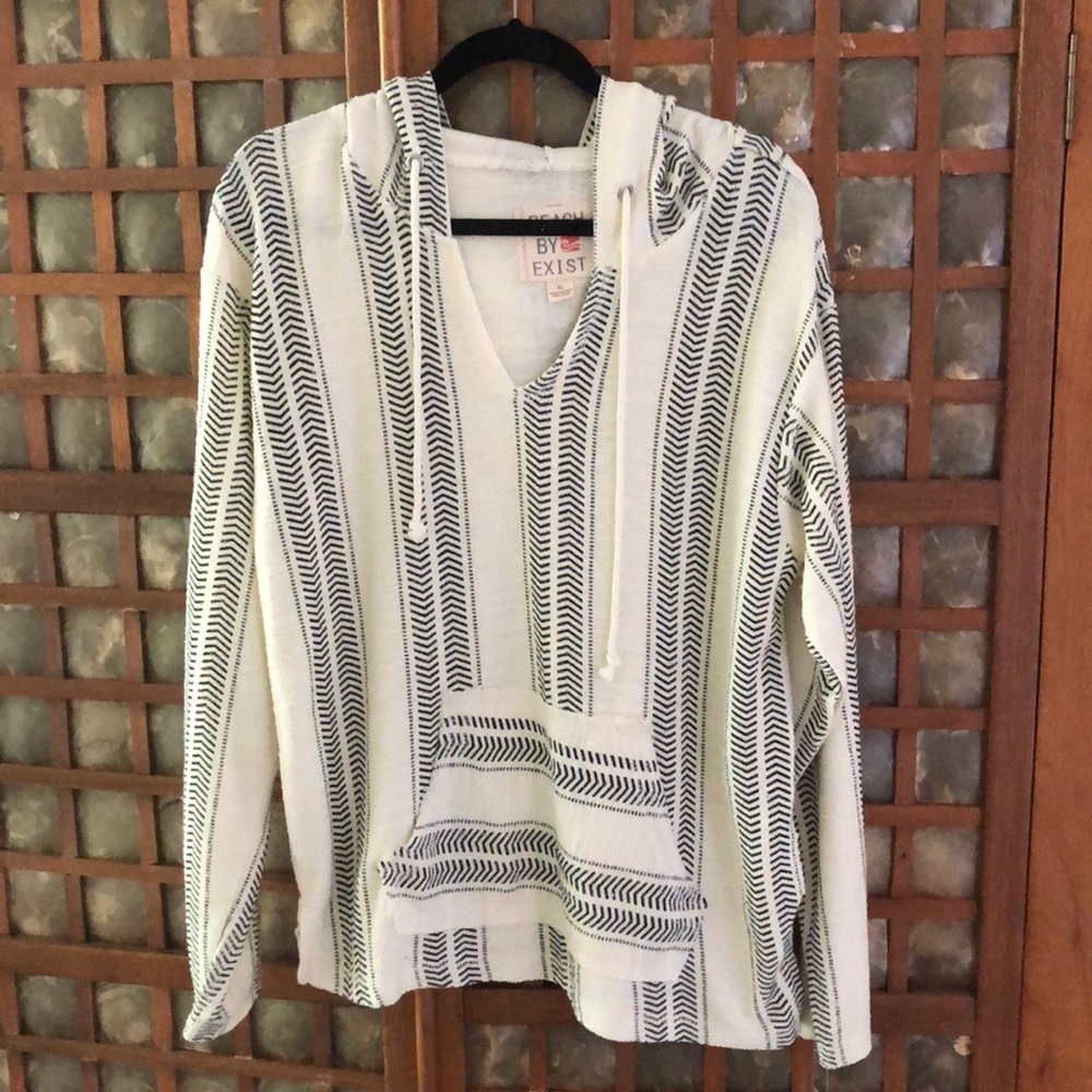 HOODED BEACH PONCHO